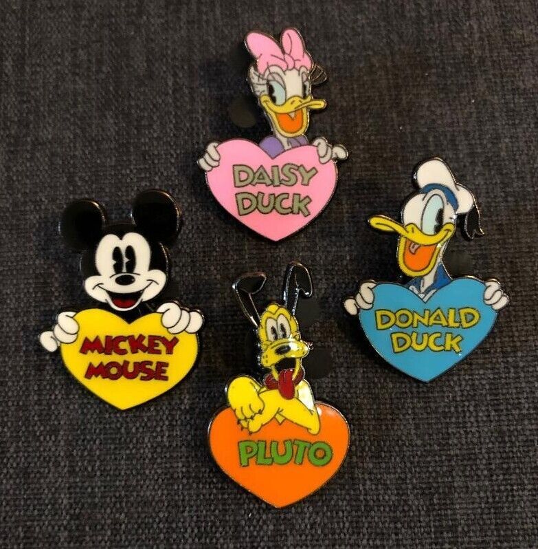 💞 Lot Of 4 Disney Character Hearts Pins - Mickey Mouse Pluto Donald Daisy Pins
